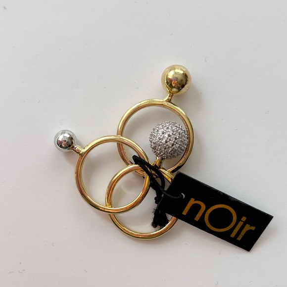 Noir NYC gold sylvia stackable ring set - Picture 3 of 4